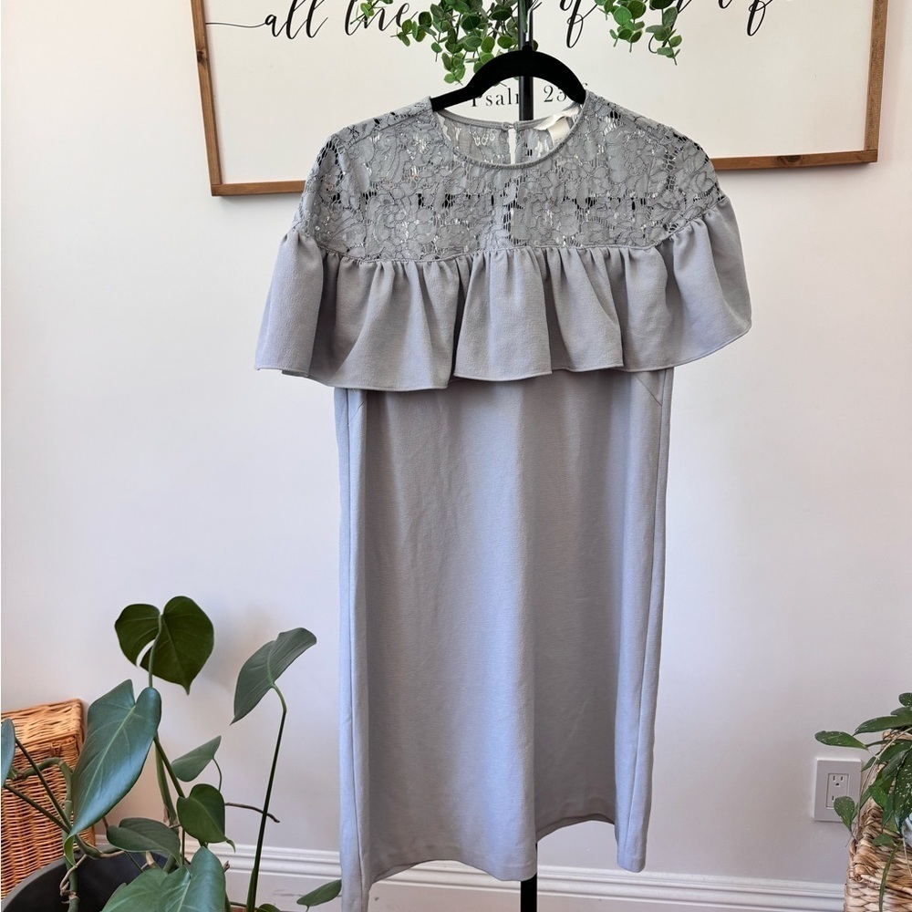 Cute lacy ruffled H&M size 6 dress